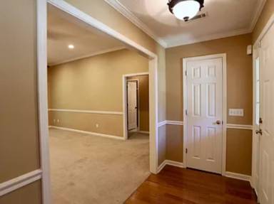 Main picture of 121 Peyton Cir