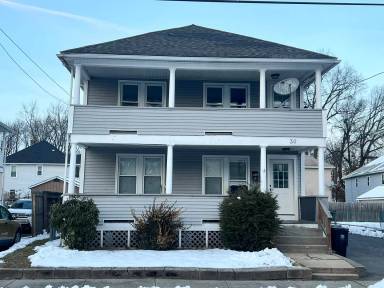 Main picture of 30 Beverly St