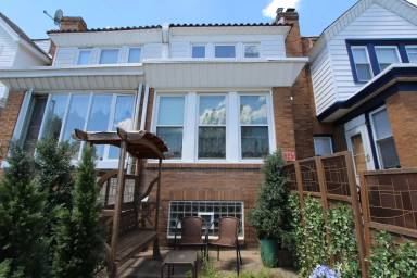 Main picture of 624 Wendover St
