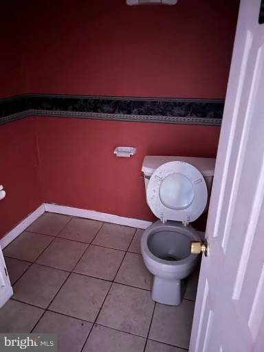 Main picture of 5748 Chestnut St