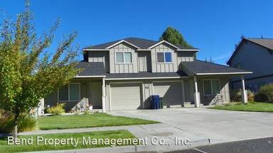 Main picture of 20812 Comet Ln