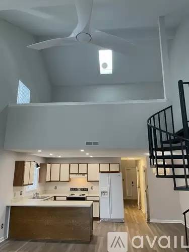 Main picture of 1870 Auburn Ln