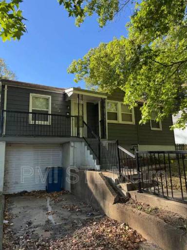 Main picture of 7008 Paisley Dr