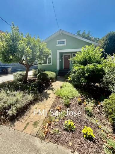 Main picture of 500 Coe Ave
