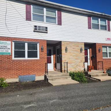 Main picture of 1115 Revolution Street - E