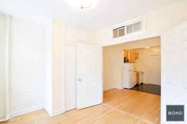 Main picture of 339 E 81st St