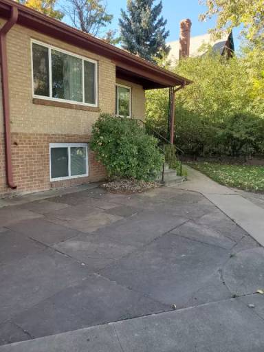 Main picture of 2719 Federal Blvd