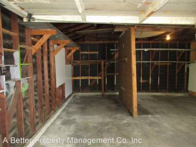 Main picture of 427 E Freeland St