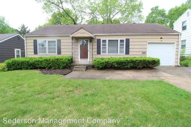 Main picture of 5716 Woodson St