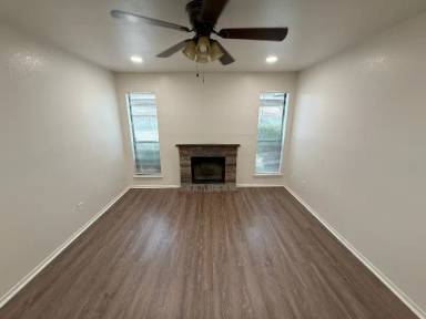 Main picture of 4507 Coronado Ave
