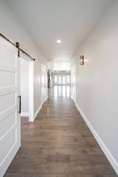 Main picture of 445 Glade Loop