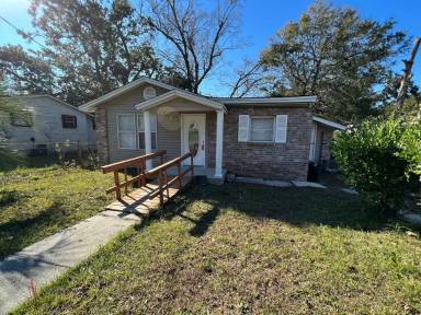 Main picture of 1105 N I St