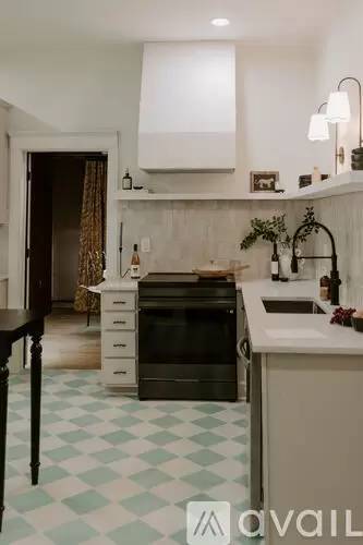 Main picture of 908 Oakhill Ave SW