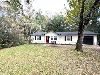 Main picture of 660 Merriweather Rd