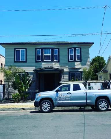 Main picture of 965 W 42nd Pl