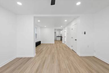Main picture of 346 N 1st St
