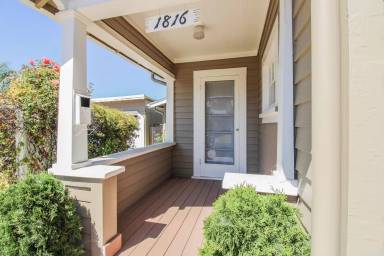 Main picture of 1812 Garden St