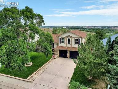 Main picture of 657 Loomis Ave
