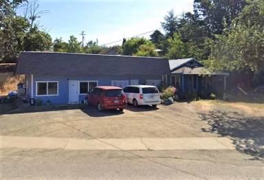 Main picture of 312 SE Front St