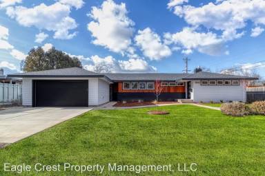 Main picture of 1830 Echo Pl