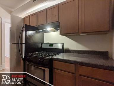 Main picture of 3521 N Wilton Ave