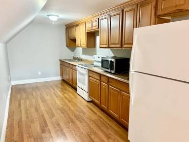 Main picture of 669 Forest Ave