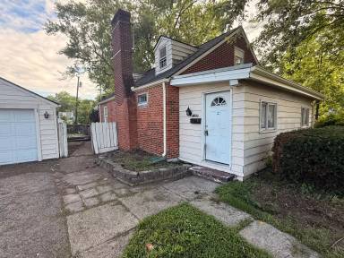 Main picture of 4632 Genesee Ave