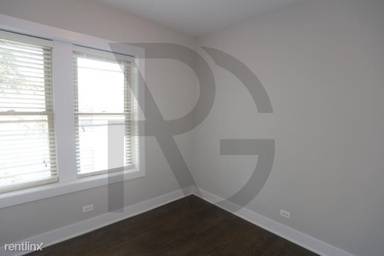 Main picture of 3915 N Janssen Ave