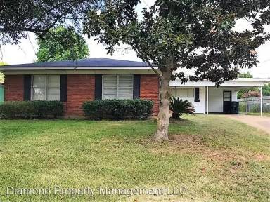 Main picture of 3211 Caroline Dr