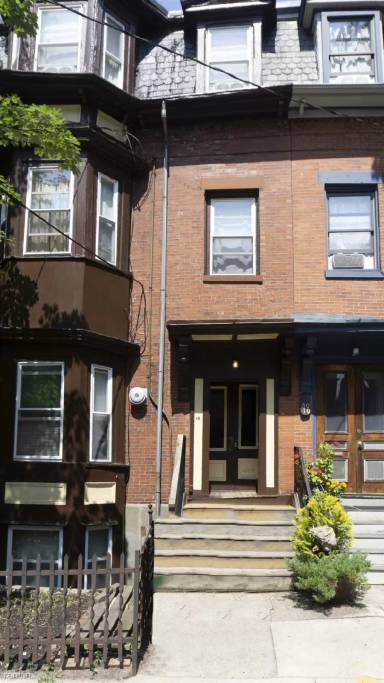 Main picture of 46 Sheridan St
