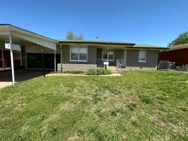 Main picture of 133 W Jarman Dr