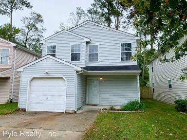 Main picture of 528 Barberton Dr