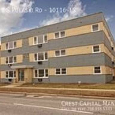 Main picture of 10114 S Pulaski Rd