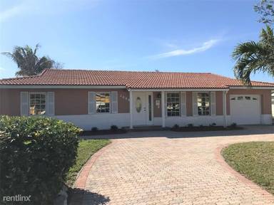 Main picture of 4006 NW 76th Ave