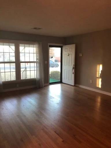 Main picture of 3160 Nimitz Blvd