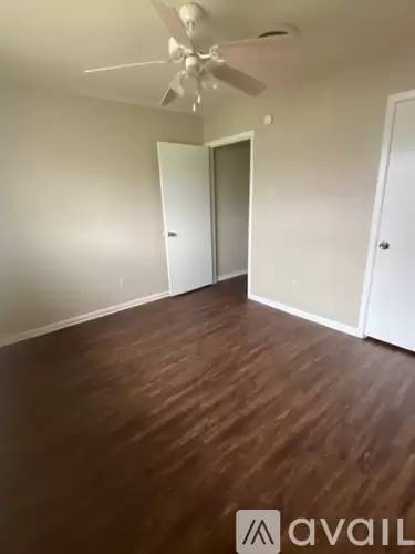 Main picture of 124 E Concrete St