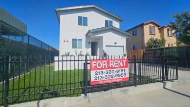 Main picture of 3839 Woodlawn Ave