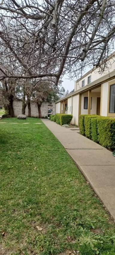 Main picture of 16765 Barnell Ave