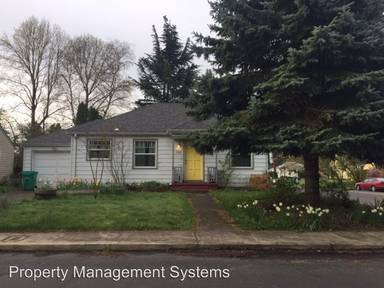Main picture of 9212 SE Morrison St