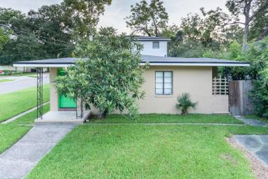 Main picture of 2611 Green St