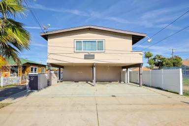 Main picture of 2437 D Ave