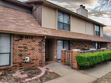 Main picture of 14011 Fairhill Ave