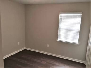 Main picture of 138 Lions Gate Rd
