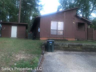 Main picture of 699 Tamarack Dr