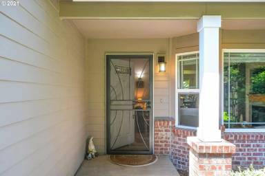 Main picture of 3219 NE 124th Ave