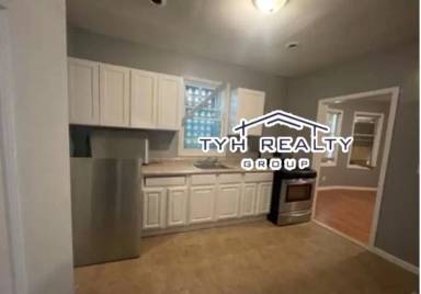 Main picture of 912 S 18th St