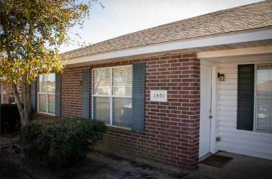 Main picture of 1803 N Tallowood Dr