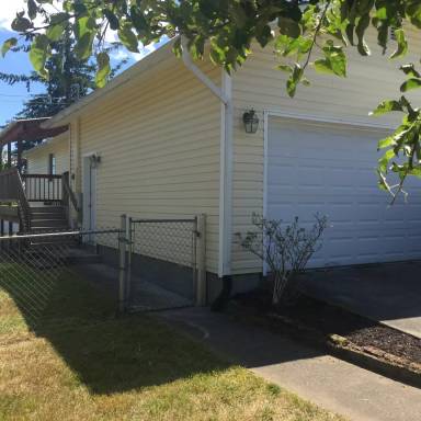 Main picture of 4827 N Defiance St