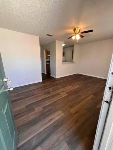 Main picture of 700 Hercules Ln