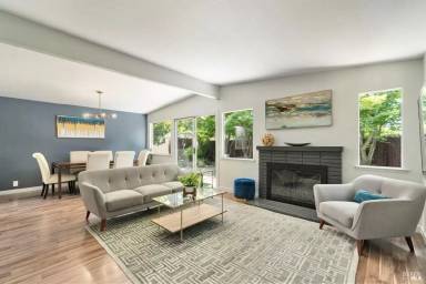 Main picture of 544 Whitewood Dr